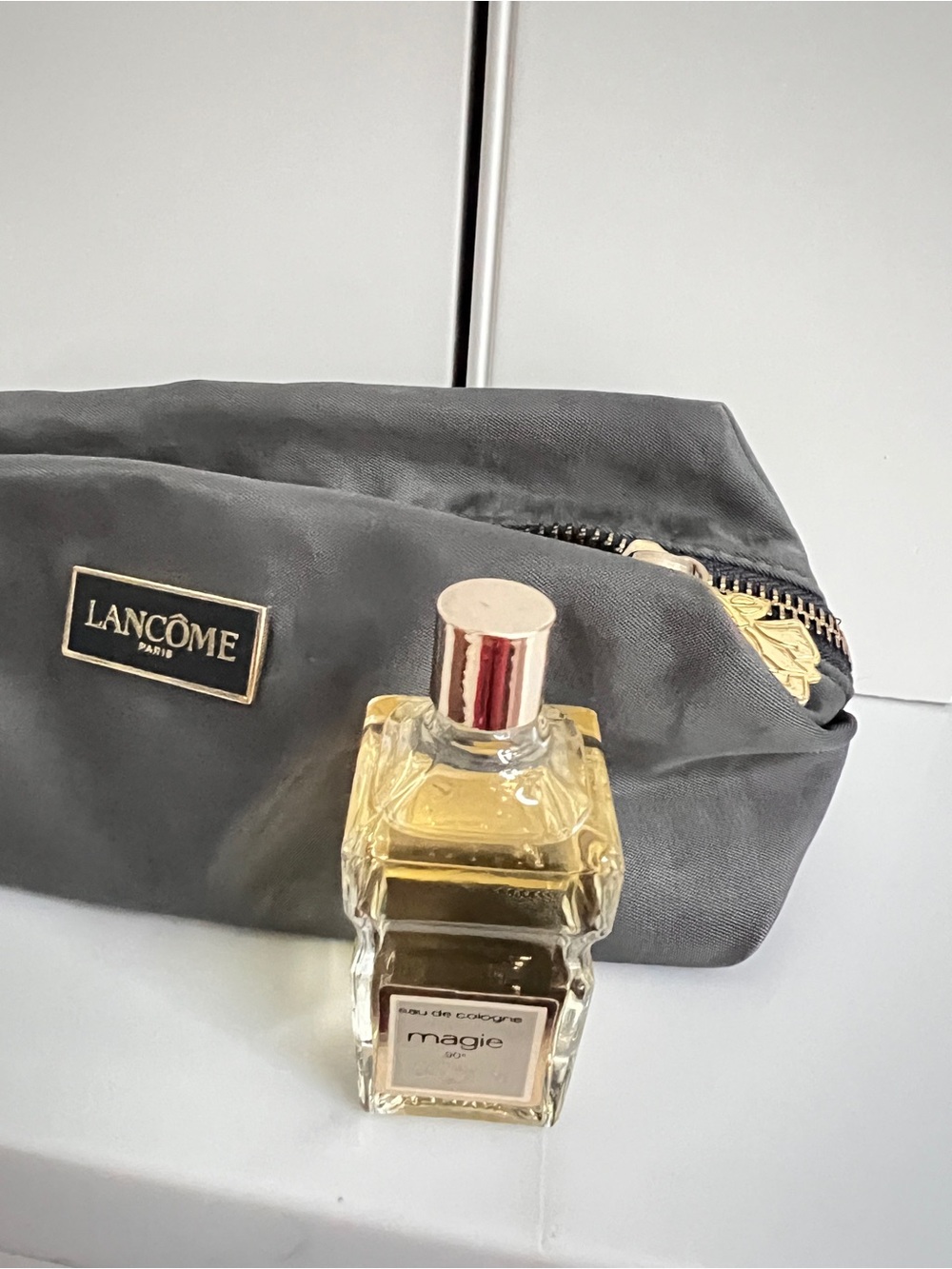 vintage Lancôme Magie 90 Eau de Cologne splash France 1 oz Unused with pouch